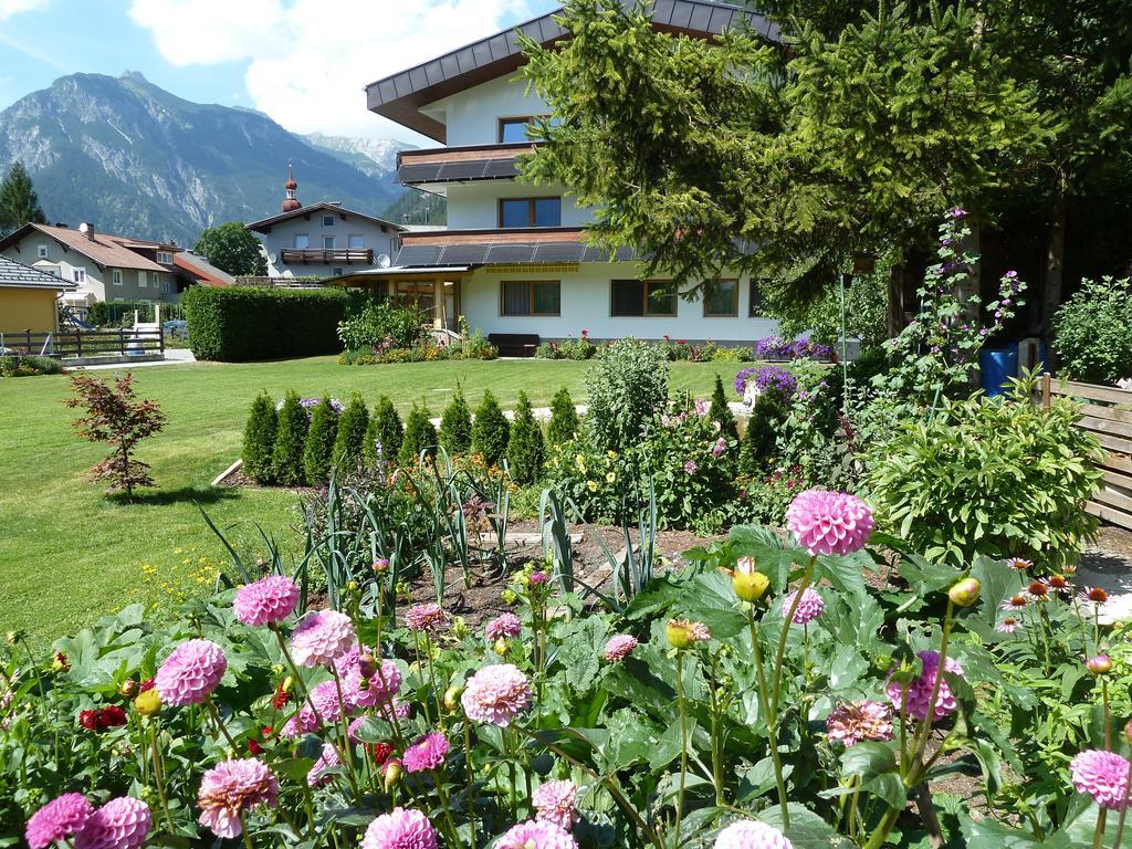 Gastehaus Frischhut Hotel Nassereith Eksteriør billede