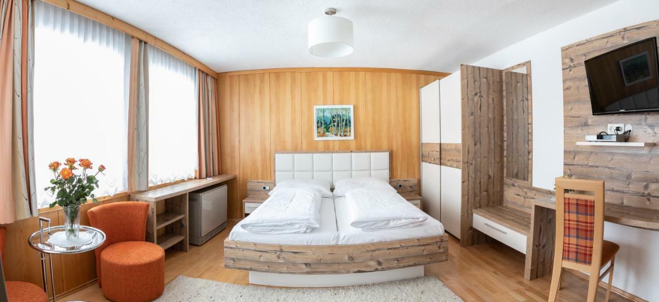 Gastehaus Frischhut Hotel Nassereith Eksteriør billede